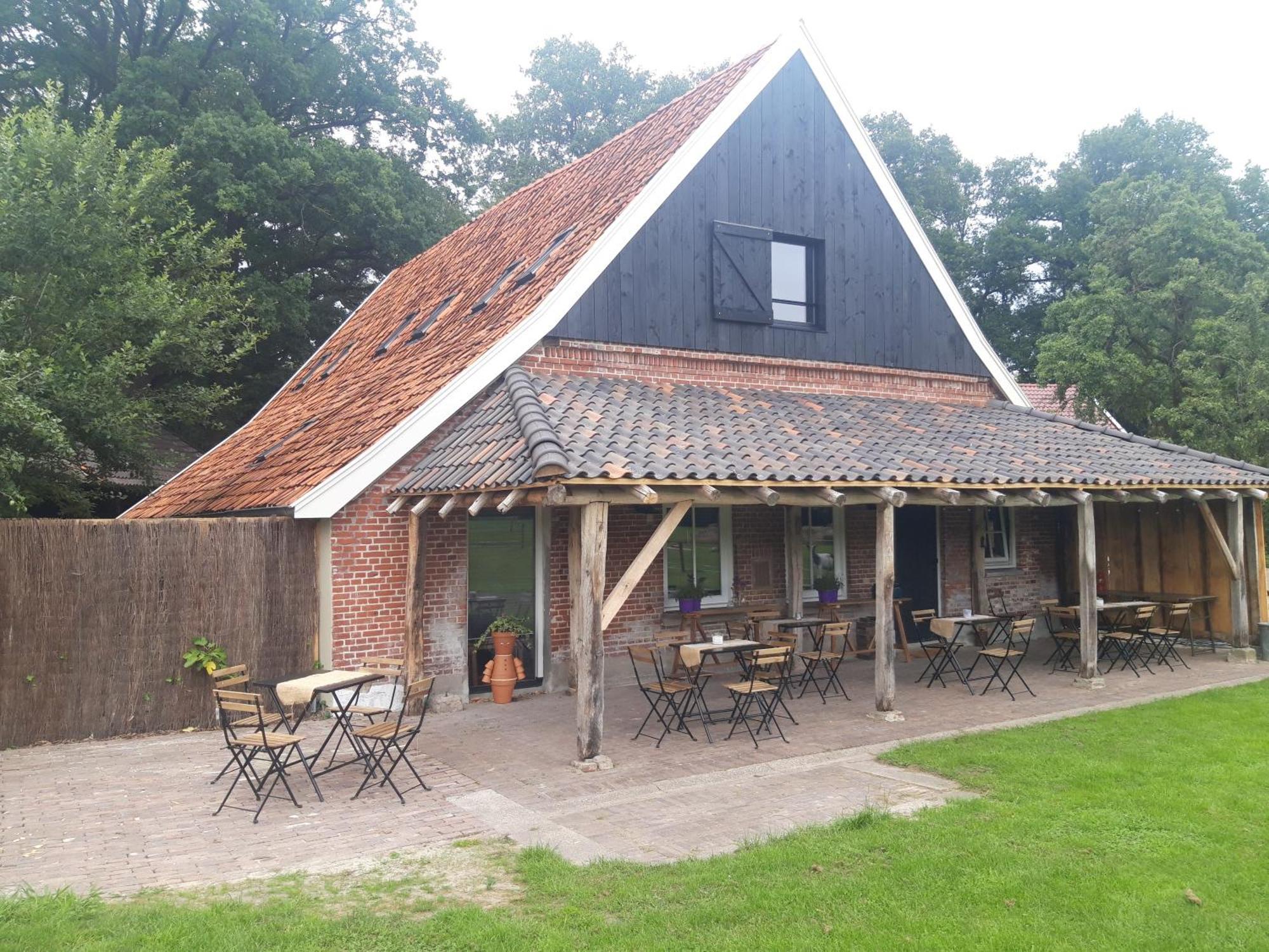 'T Buitenverblijf Erve Punte Losser Ruang foto